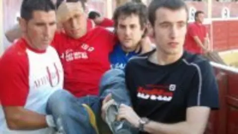 1245830121.jpg