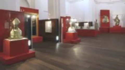 1250666374.jpg