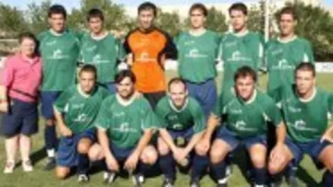 1251878005.jpg
