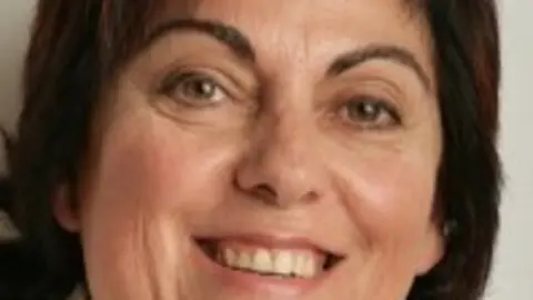 1254220597.jpg