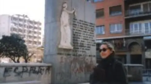 1255508344.jpg
