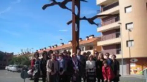 1256721941.jpg