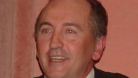 1258536957.jpg