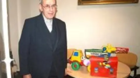 1258534311.jpg