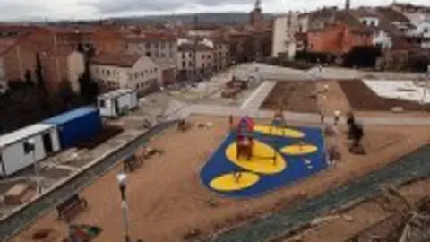 1263975724.jpg