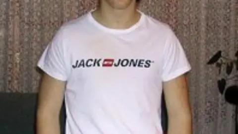 1266395445.jpg