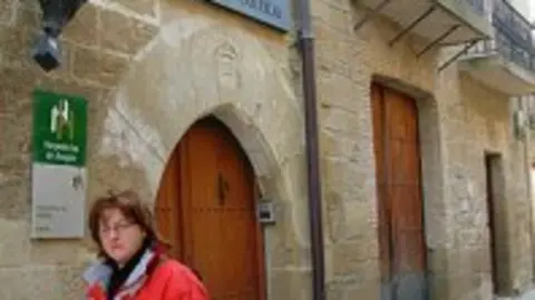 1267603248.jpg