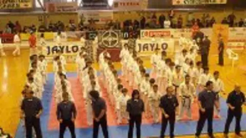 1269422608.jpg