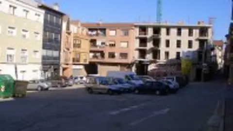 1273043775.jpg