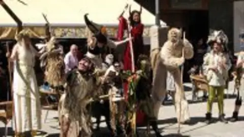 1273648667.jpg