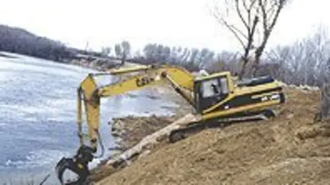 1276268150.jpg