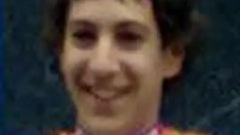 1277285928.jpg