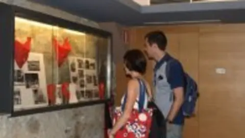 1280906511.jpg