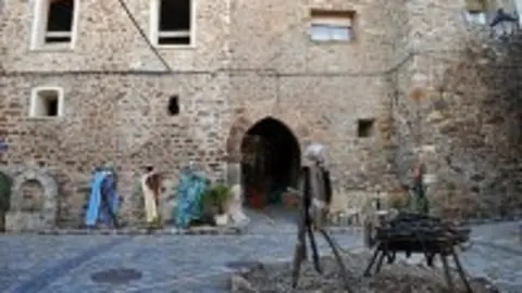 1293007377.jpg