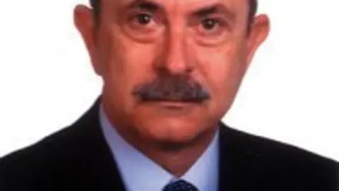 1293611835.jpg
