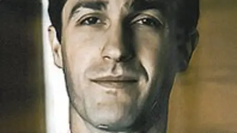 1300263198.jpg