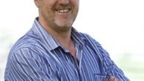 1305728272.jpg