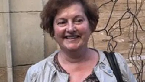 1313566132.jpg