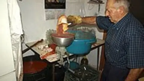 1316520753.jpg