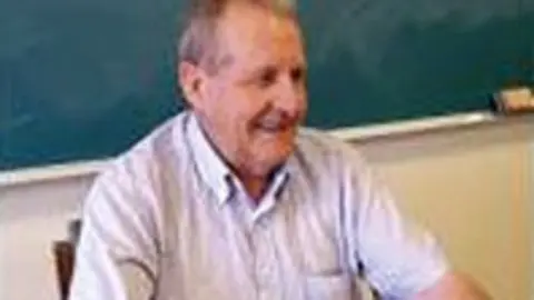 1317123572.jpg