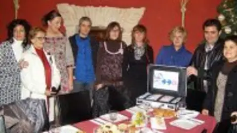 1319009020.jpg