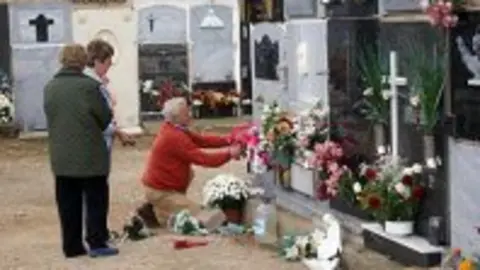 1320222427.jpg
