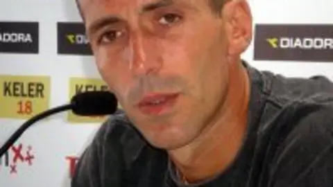 1321431554.jpg
