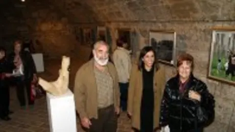 1321430746.jpg