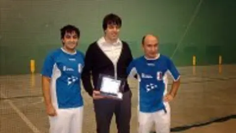 1322037911.jpg