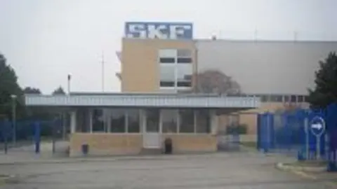 1322736890.jpg