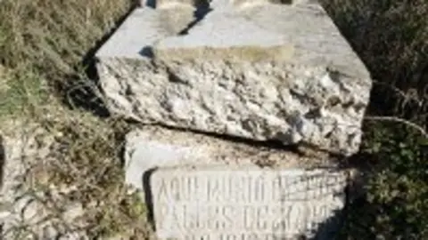 1325663510.jpg