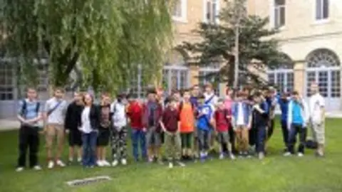 1340181932.jpg