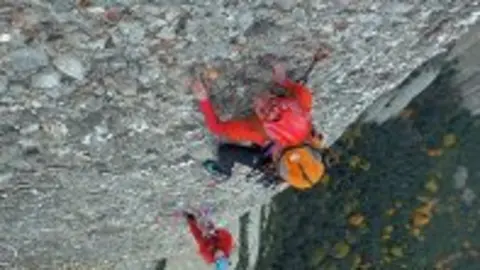 1358929963.jpg