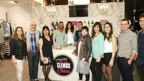 30-Jes&uacute;s-Clemos-inauguraci&oacute;n-tienda-de-stock-chicas-1068.jpg