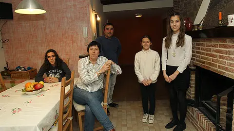 9-Jos&eacute;-Javier-Monta&ntilde;&eacute;s-y-su-familia-1070.jpg
