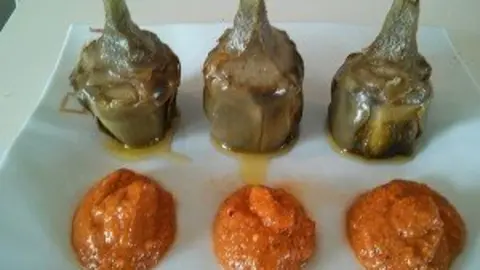 41-Alcachofas-confitadas-con-salsa-romesco-1074-300x225.jpg