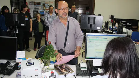 8-Entrega-firmas-autob&uacute;s-hospital-1076.jpg