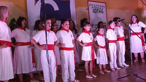 7-Festival-de-Jotas-de-Cadreita-joteros-1076.jpg