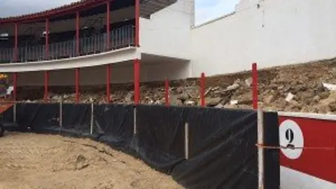 10-Obras-en-la-plaza-de-toros-de-Fitero-1078-300x225.jpg