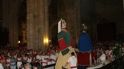 Portada-4-baile-gigantes-novena-Santa-Ana-16-7-14-1085.jpg