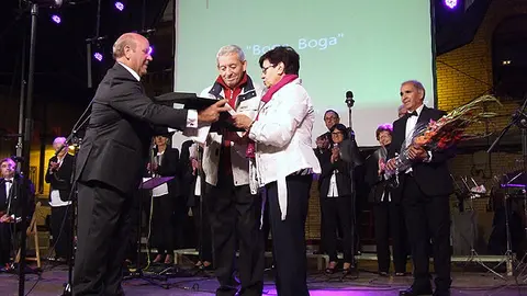 Portada-10-Homenaje-Fiestas-Cadreita-1085.jpg