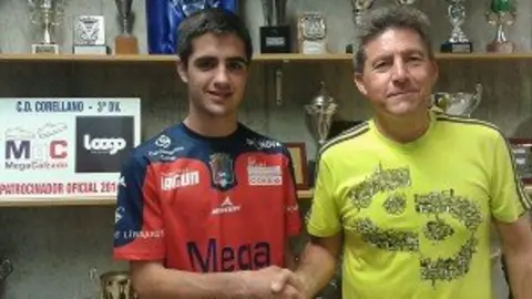 18-Carlos-Trincado-fichaje-del-Corellano-1089-300x225.jpg
