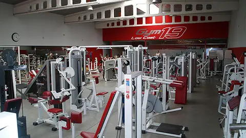 15-Gym-19-Low-Cost-1090.jpg