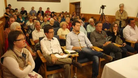 11-Uxue-Barkos-en-Fitero-charla-cuartel-10981.jpg