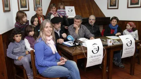 11-Premio-Olentzero-Grupo-de-Danzas-1100.jpg