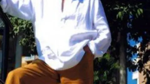 7-Natalio-Bayo-1102-227x300.jpg