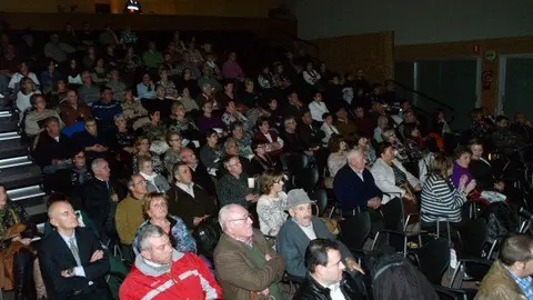 9-Charla-sobre-la-herencia-a-cargo-de-Zardoya-Abogados-1103.jpg