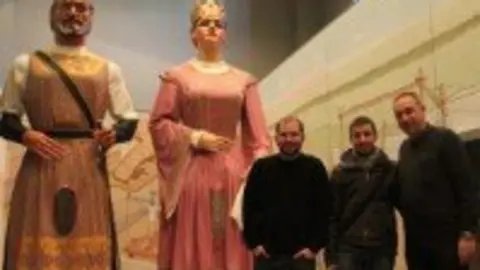 7-Aitor-Calleja-restaura-los-gigantes-1111-199x300.jpg