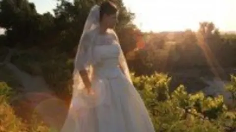 17-Tendencias-vestidos-de-novia-foto-Ana-Laiglesia-1111-199x300.jpg