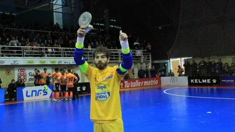 14-Juan-Bosco-Molina-100-partidos-con-el-RIbera-FS-1111.jpg